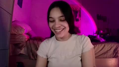 Snapshot of sweetieslikebutter chatting on December 2024 05:37:02 AM Blu Sweets online show from December 2024 05:37:02 AM