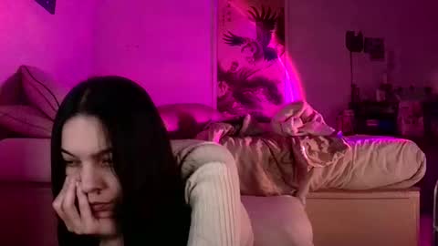 Snapshot of sweetieslikebutter chatting on January 2025 07:49:01 AM Blu Sweets online show from January 2025 07:49:01 AM