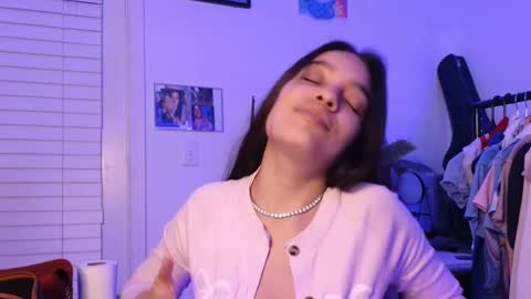 Snapshot of sweetieslikebutter chatting on September 2025 10:57:02 PM Blu Sweets online show from September 2025 10:57:02 PM