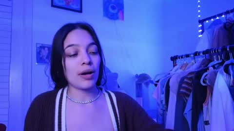 Snapshot of sweetieslikebutter chatting on October 2025 06:37:01 PM Blu Sweets online show from October 2025 06:37:01 PM