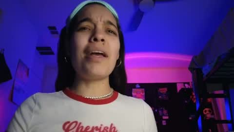 Snapshot of sweetieslikebutter chatting on April 2026 04:06:02 AM Blu Sweets online show from April 2026 04:06:02 AM