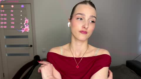 sweetilun online show from April 2026 11:48:01 AM