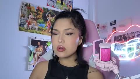 Snapshot of sweetjess01 chatting on February 2026 03:13:01 AM SweetJess online show from February 2026 03:13:01 AM