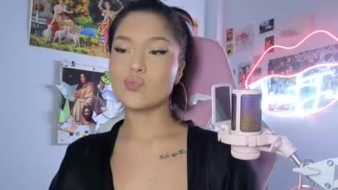 Snapshot of sweetjess01 chatting on February 2026 02:20:02 AM SweetJess online show from February 2026 02:20:02 AM