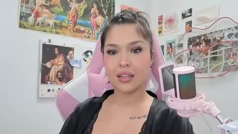 Snapshot of sweetjess01 chatting on February 2026 03:32:02 PM SweetJess online show from February 2026 03:32:02 PM