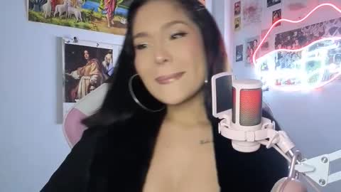 Snapshot of sweetjess01 chatting on February 2026 03:49:02 AM SweetJess online show from February 2026 03:49:02 AM