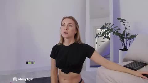 Snapshot of sweetkira1 chatting on November 2025 12:04:01 PM SweetKira1 online show from November 2025 12:04:01 PM