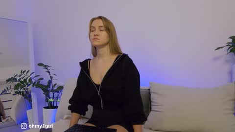 Snapshot of sweetkira1 chatting on November 2025 03:34:01 PM SweetKira1 online show from November 2025 03:34:01 PM