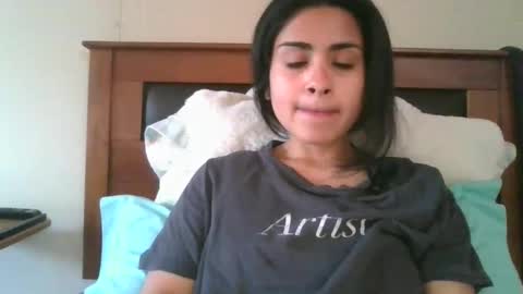 sweetlatinafit online show from November 2025 12:33:01 PM