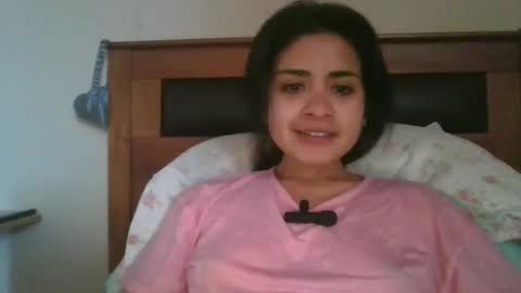 sweetlatinafit online show from November 2025 12:49:01 PM