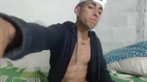 Snapshot of sweetlatinakim chatting on April 2026 11:15:01 AM Camilo online show from April 2026 11:15:01 AM