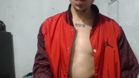 Snapshot of sweetlatinakim chatting on May 2026 10:08:02 AM Camilo online show from May 2026 10:08:02 AM