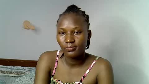 Snapshot of sweetlavie_ chatting on March 2026 05:01:02 AM Titi online show from March 2026 05:01:02 AM