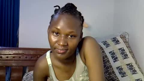 Snapshot of sweetlavie_ chatting on March 2026 02:31:02 PM Titi online show from March 2026 02:31:02 PM