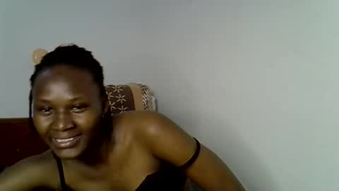 Snapshot of sweetlavie_ chatting on March 2026 01:49:02 PM Titi online show from March 2026 01:49:02 PM