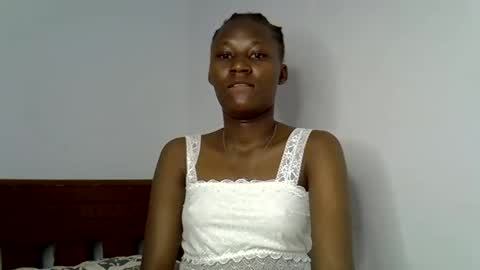Snapshot of sweetlavie_ chatting on April 2026 02:06:01 AM Titi online show from April 2026 02:06:01 AM