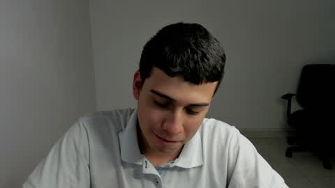 Snapshot of sweetlian_04 chatting on January 2025 03:43:02 AM Lian online show from January 2025 03:43:02 AM