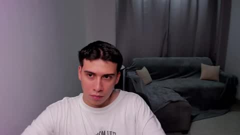 Snapshot of sweetlian_04 chatting on February 2025 05:56:01 AM Lian online show from February 2025 05:56:01 AM