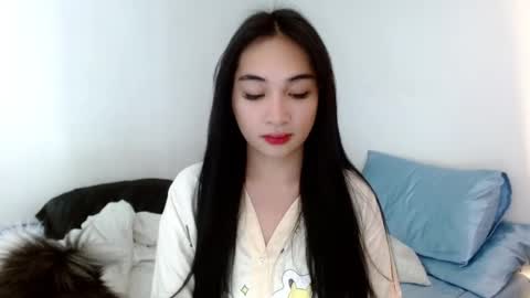 Snapshot of sweetlilly_18 chatting on February 2025 03:33:02 AM Lilly online show from February 2025 03:33:02 AM