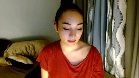 Snapshot of sweetlilly_18 chatting on March 2026 07:03:02 AM Lilly online show from March 2026 07:03:02 AM