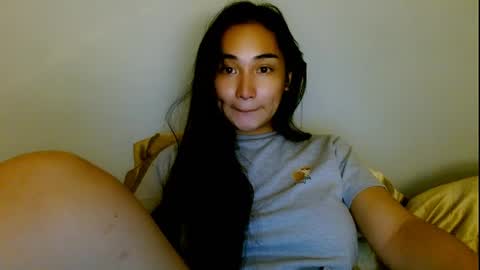 Snapshot of sweetlilly_18 chatting on April 2026 02:44:01 PM Lilly online show from April 2026 02:44:01 PM