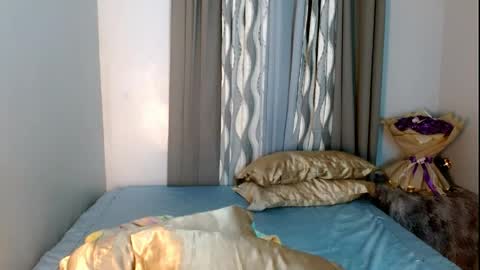 Snapshot of sweetlilly_18 chatting on April 2026 02:54:02 PM Lilly online show from April 2026 02:54:02 PM