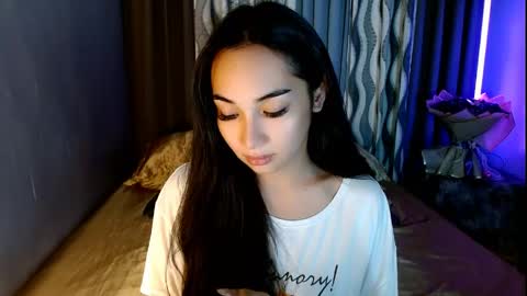 Snapshot of sweetlilly_18 chatting on May 2026 03:24:01 AM Lilly online show from May 2026 03:24:01 AM