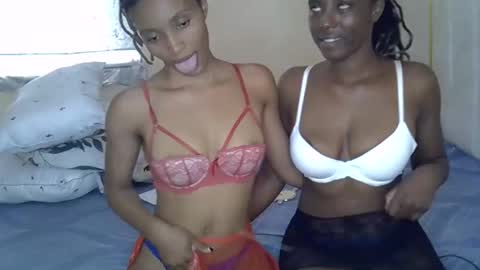 Snapshot of sweetlily_30 chatting on November 2025 12:17:01 PM sweetlily_30 online show from November 2025 12:17:01 PM