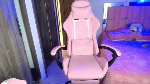 SweetLune online show from February 2025 01:03:02 AM