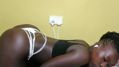 Maya online show from April 2026 01:32:01 AM