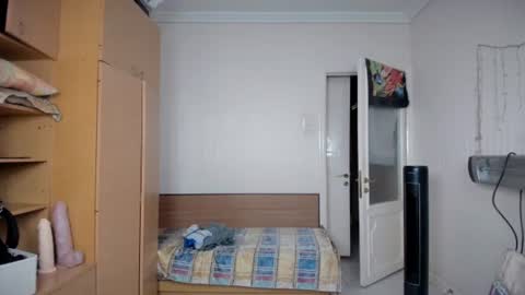 Snapshot of sweetmuscles_boy chatting on June 2026 03:55:01 AM Lorenzo online show from June 2026 03:55:01 AM