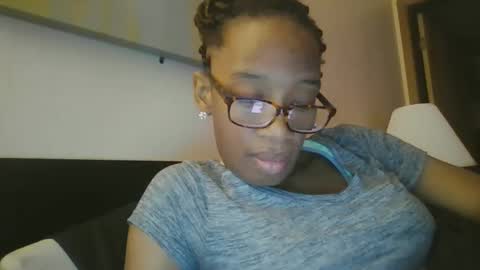 Snapshot of sweetness_cool chatting on January 2025 10:06:02 PM sweetness_cool online show from January 2025 10:06:02 PM