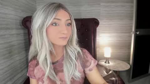 Snapshot of sweetness_siren chatting on March 2026 04:39:01 AM siren online show from March 2026 04:39:01 AM