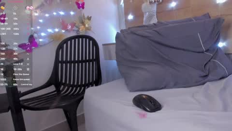 Snapshot of sweetniite chatting on December 2024 11:39:01 PM Nite3 online show from December 2024 11:39:01 PM