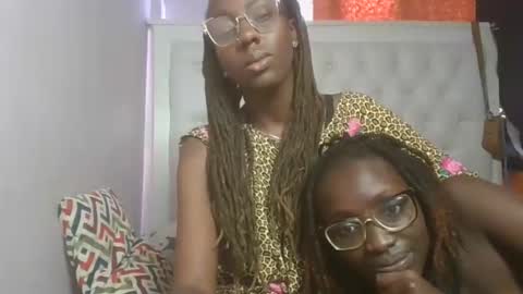 Novah girlie online show from May 2026 02:34:02 PM