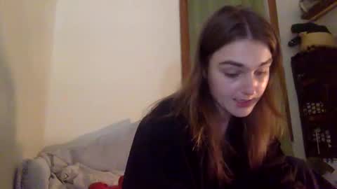 sweetpeach232323 online show from December 2024 02:19:02 AM