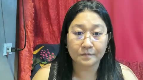 Snapshot of sweetpilipina88 chatting on May 2026 07:15:02 AM MIA online show from May 2026 07:15:02 AM