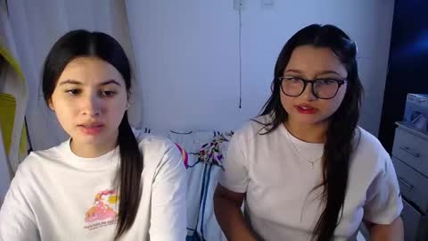 Caro  Lily online show from October 2025 02:47:02 AM