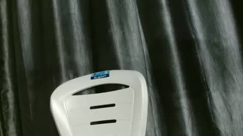 slim ivy online show from November 2025 04:12:02 AM