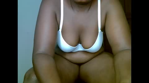 Snapshot of sweetrenne chatting on February 2025 09:39:02 AM sweetrenne online show from February 2025 09:39:02 AM