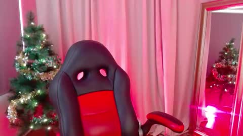 Snapshot of sweetrubiblues chatting on December 2025 04:56:01 PM Rubi online show from December 2025 04:56:01 PM