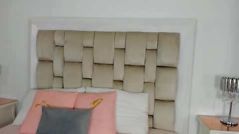 Snapshot of sweets_one chatting on March 2026 03:18:02 AM sweets one online show from March 2026 03:18:02 AM