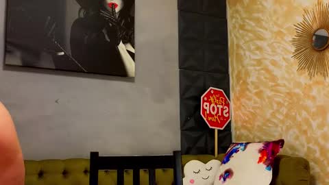 Snapshot of sweetscribe chatting on February 2025 08:50:02 AM SweetScribe online show from February 2025 08:50:02 AM