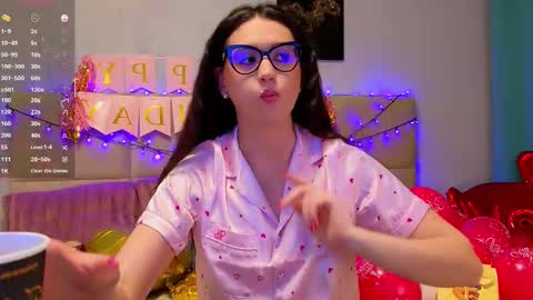 Snapshot of sweetscribe chatting on March 2025 07:10:01 AM SweetScribe online show from March 2025 07:10:01 AM