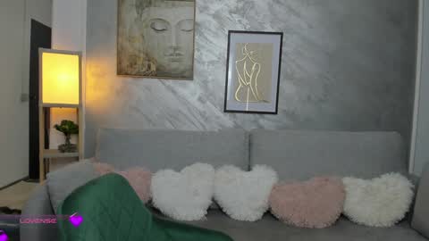 Snapshot of sweetsexangel chatting on September 2025 08:08:01 PM Goddess Allysse online show from September 2025 08:08:01 PM