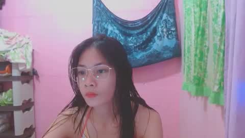 Snapshot of sweetsexygirl20 chatting on May 2026 12:10:01 PM Mia online show from May 2026 12:10:01 PM