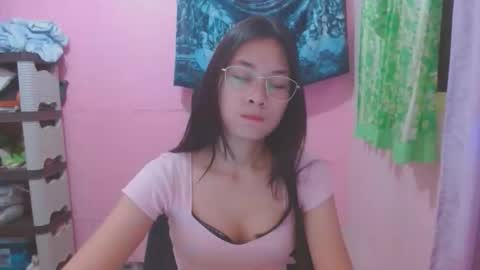 Snapshot of sweetsexygirl20 chatting on May 2026 02:06:02 AM Mia online show from May 2026 02:06:02 AM