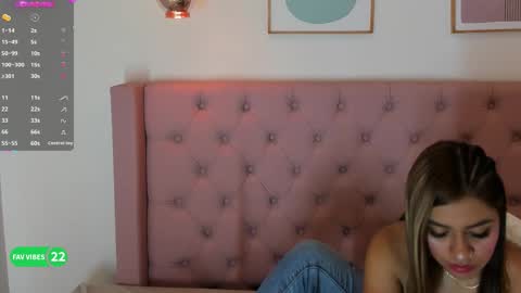 Snapshot of sweetsharon_ chatting on September 2025 10:28:01 AM Sharon online show from September 2025 10:28:01 AM