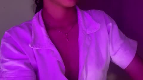 Snapshot of sweetsinnyx chatting on March 2026 01:42:02 AM SweetSinnyX online show from March 2026 01:42:02 AM