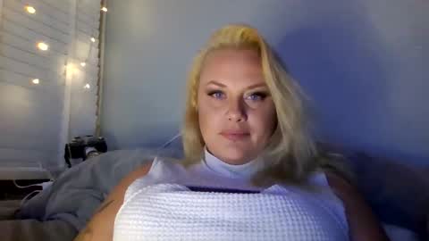 sweetsinz_ online show from September 2025 07:26:01 PM